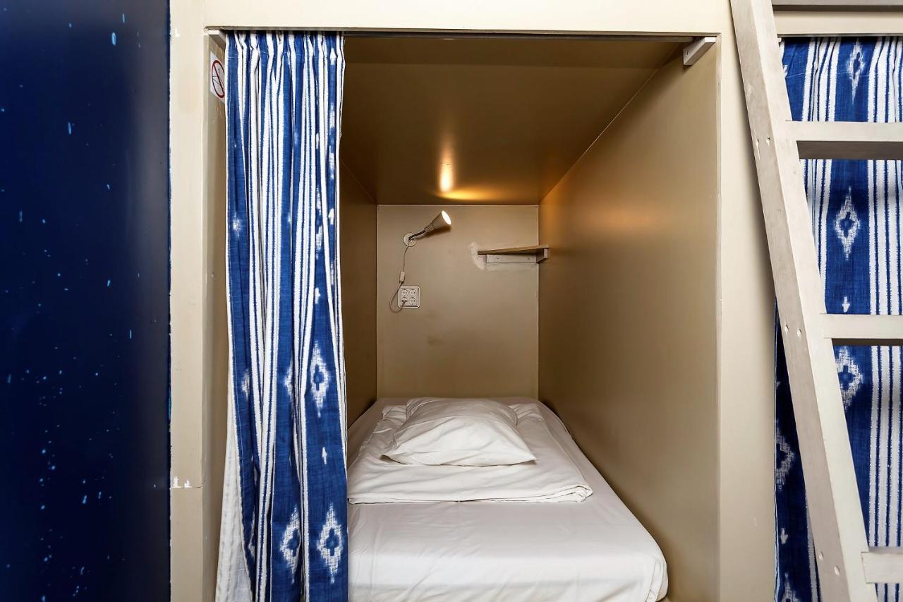 Supernova Hostel Порто Екстериор снимка