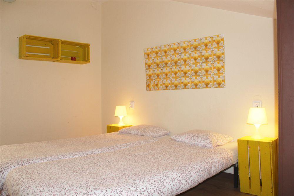 Supernova Hostel Порто Екстериор снимка